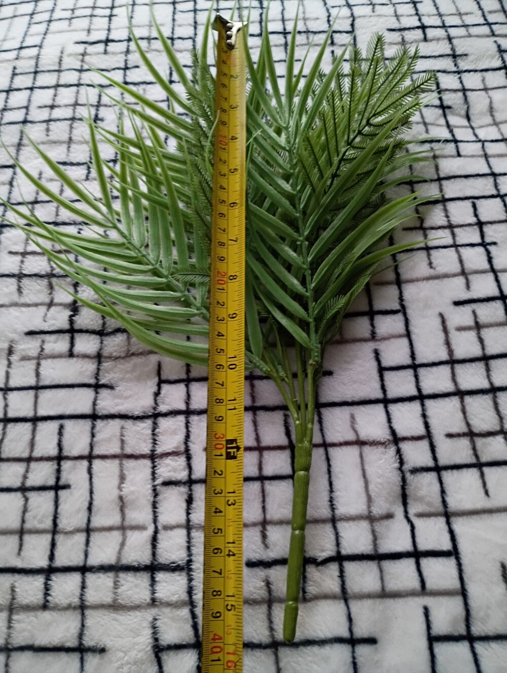 Artificial Green Fern Stem Faux Plants - Picture 4 of 4